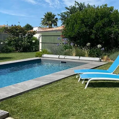 Maison 8 Personnes Avec Grand Jardin Et Piscine Chauffee بيت للعطل *