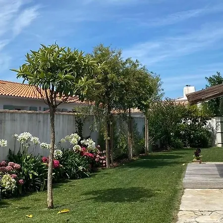 Maison 8 Personnes Avec Grand Jardin Et Piscine Chauffee بيت للعطل