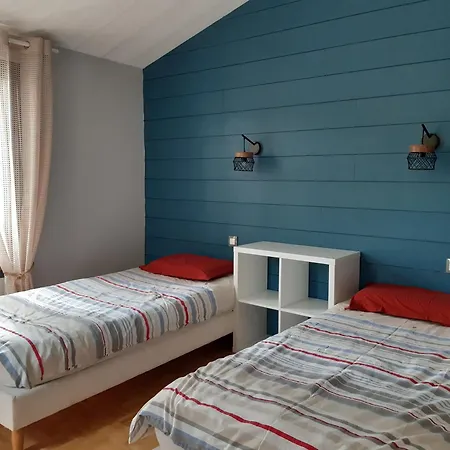 Maison 8 Personnes Avec Grand Jardin Et Piscine Chauffee بيت للعطل Sainte-Marie-de-Ré
