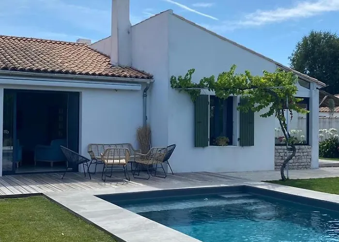 Maison 8 Personnes Avec Grand Jardin Et Piscine Chauffée