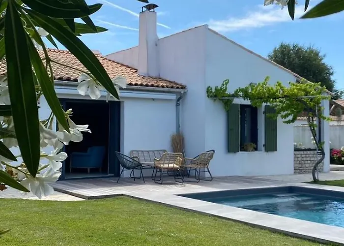 Maison 8 Personnes Avec Grand Jardin Et Piscine Chauffée